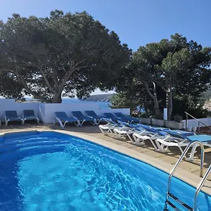 S'aguarda *** Cadaqués