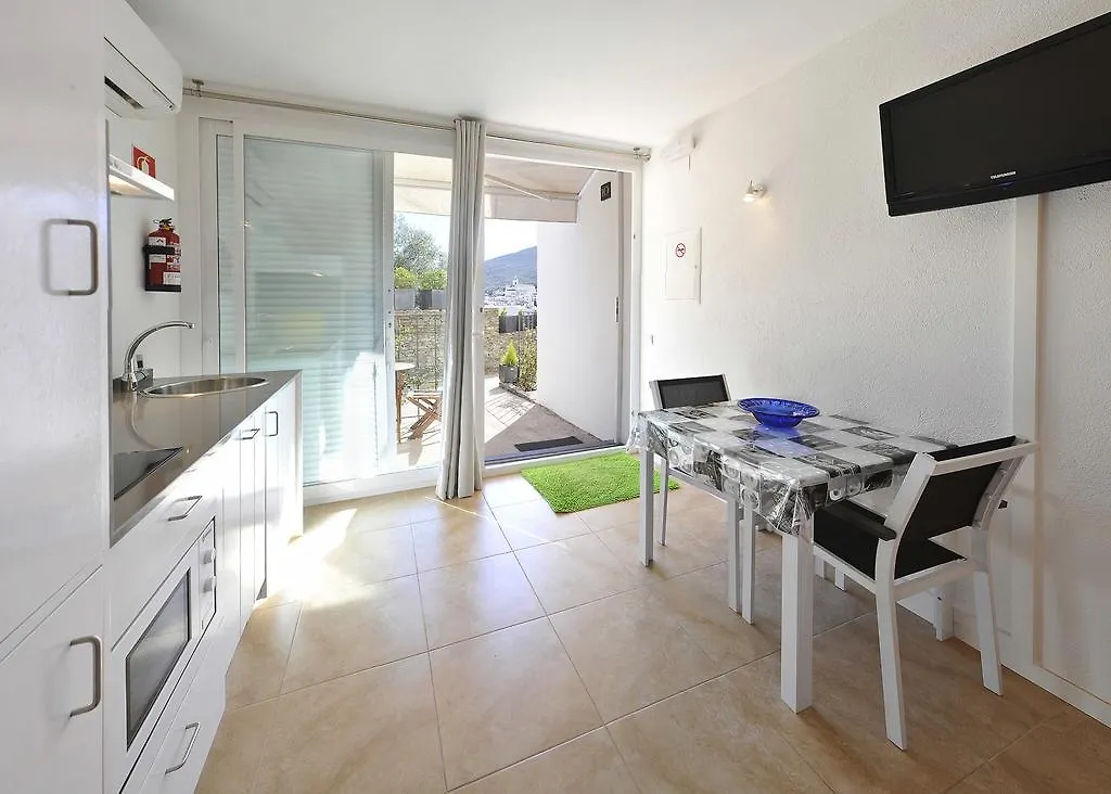 Aparthotel L'Heretat Cadaqués 3*,